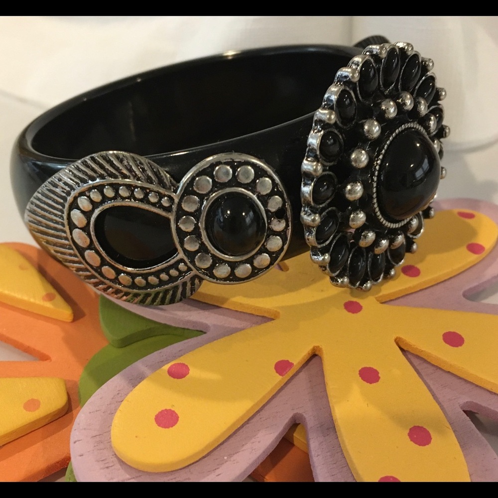 Bangle Bracelet with Southwest Motif